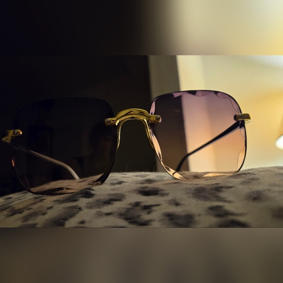 4 pairs of gorgeous sunglasses! Tinted! - Picture 4 of 4